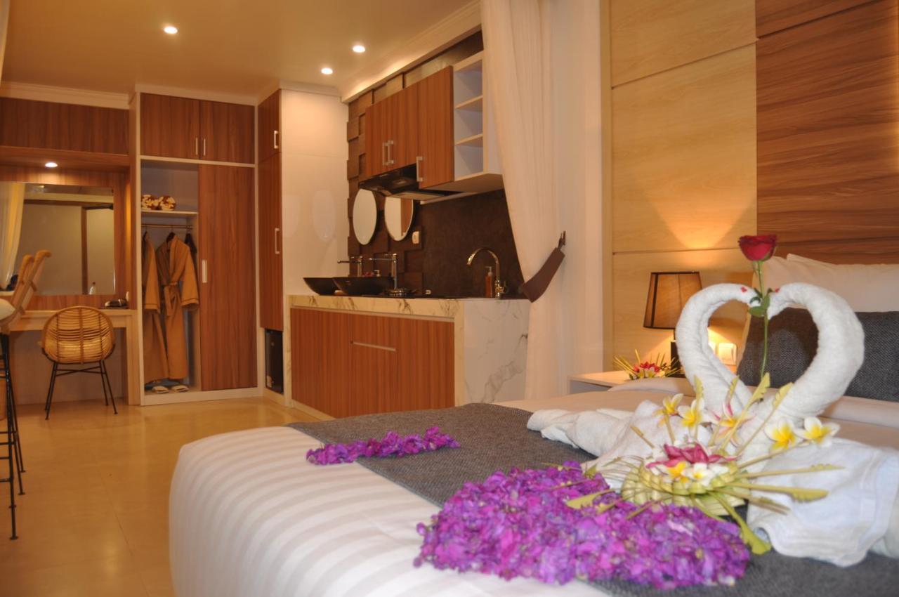 Suite Ocean Blue Batununggul Exterior photo